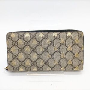 GUCCI - GG Supreme Bees Zip Around Wallet R1.219